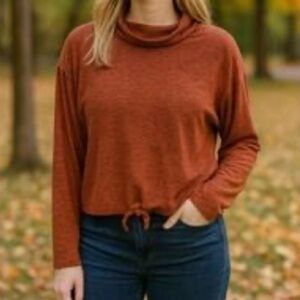 Like New Burnt Orange Canada Weathergear Mock Turtleneck Top, Size Medium